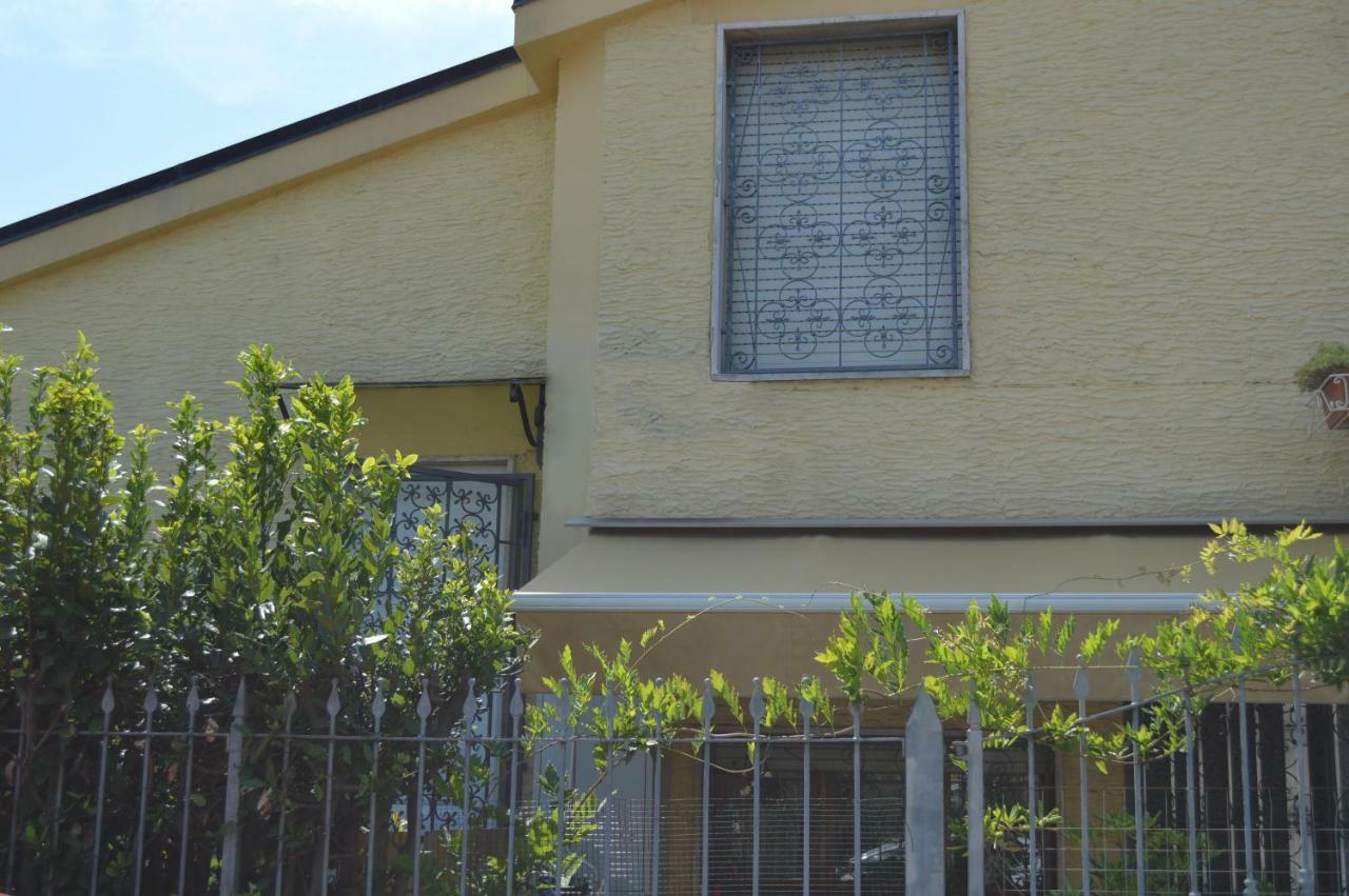 A Pochi Passi Dal Mare Ξενοδοχείο Torre del Lago Puccini Εξωτερικό φωτογραφία